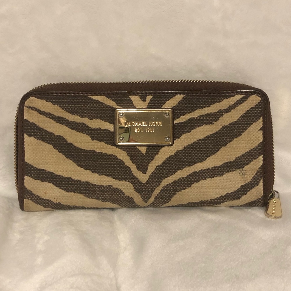 Zebra Michael KORS wallet. Used condition.